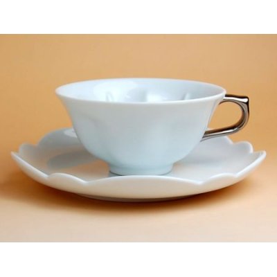 画像2: 白磁（プラチナハンドル） 桜ティーカップ碗皿