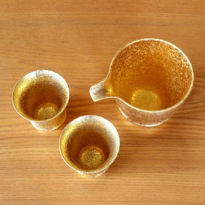 画像4: 退職祝い 酒器セット とっくり おちょこ セット 陶器 日本酒用 おしゃれ 有田焼 徳利１個 ぐい呑み２個セット 金彩 感謝を込めた木箱入りギフト