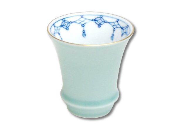 【有田焼】青磁瓔珞（反り型）日本酒グラス　SAKE GLASS